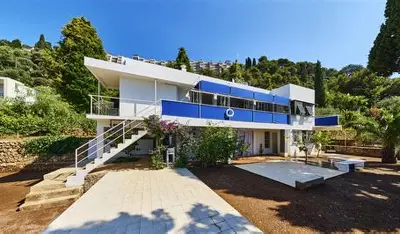 EILEEN GRAY